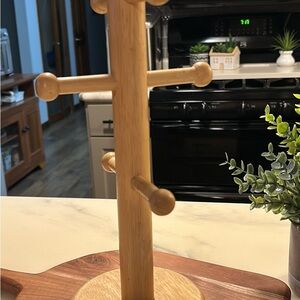 Wooden countertop Mug Tree holds 6 mugs 14” H